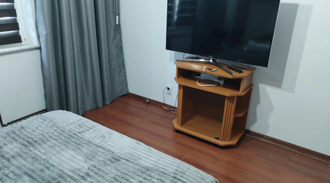 Oferta De inchiriat apartament, 2 camere, decomandat, 60 mp, Centru,  UMF imagine 6