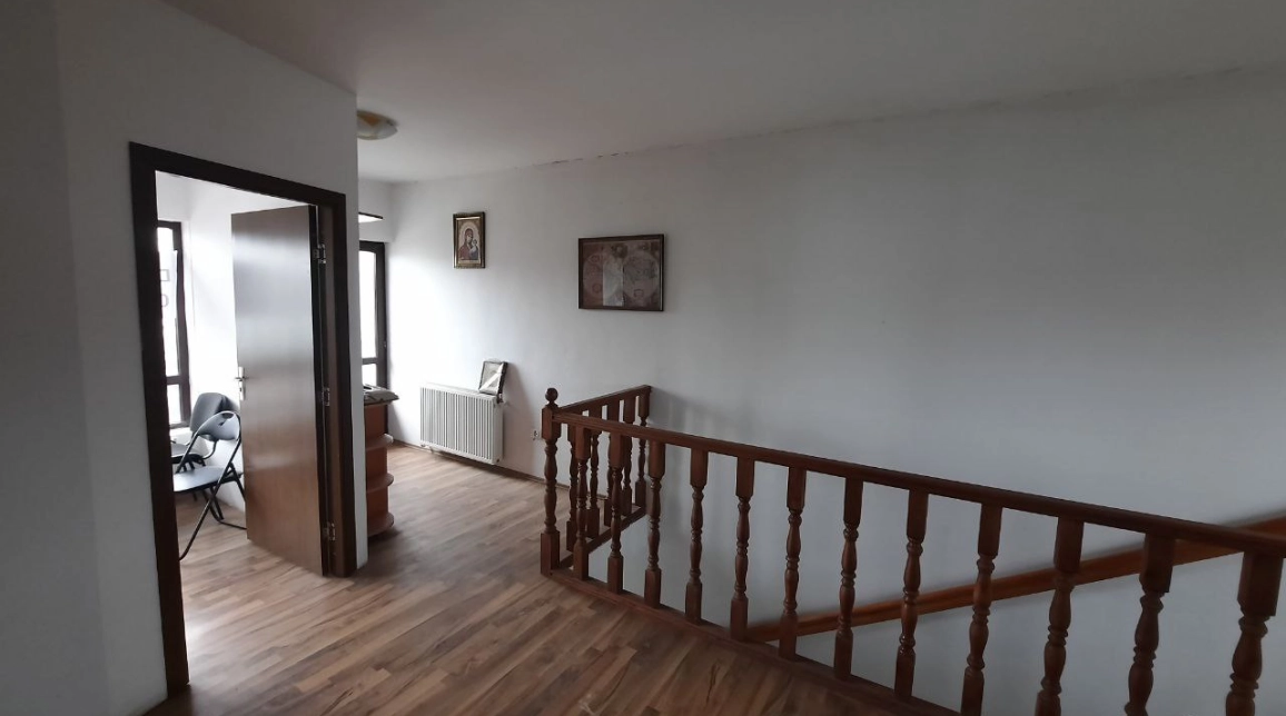 Oferta Apartament, 2 camere semidecomandat, 85 mp, Roznov, de vanzare,  Consiliul Local Roznov (CLRZ) imagine 3