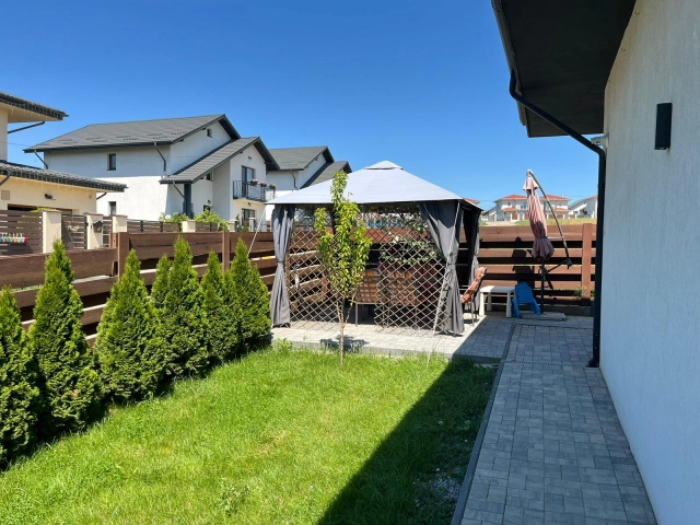 Apartament 3 camere - Valea Adanca