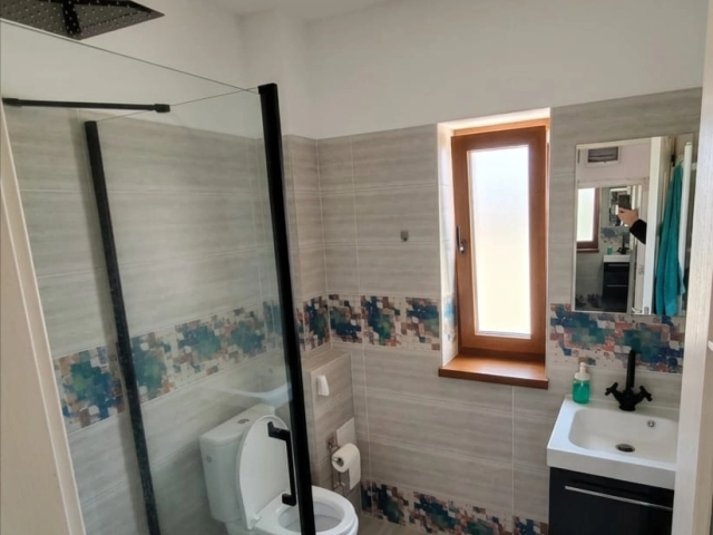 Apartament 4 camere - Rediu