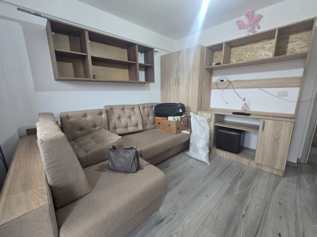 1 camera,  decomandat,  32 mp, de vanzare apartament nou in zona Bucium,  (800 m in spate la LIDL) 161228