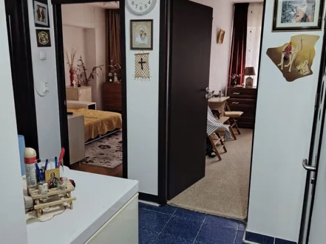 Apartament 3 camere - Oancea