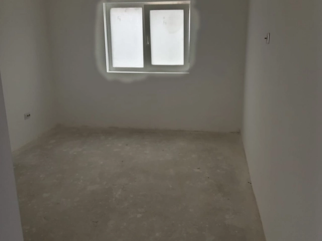 Apartament 5 camere - Miroslava