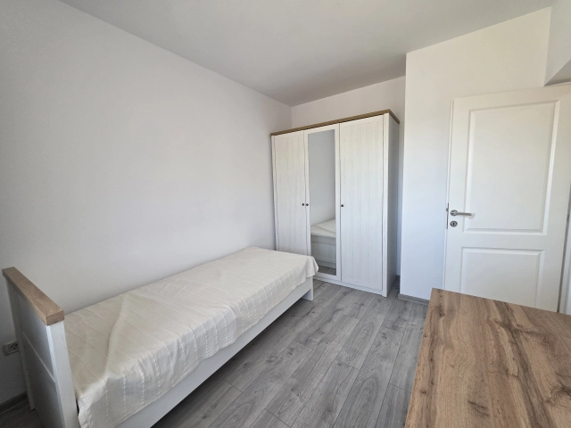 Apartament 4 camere - Bucium
