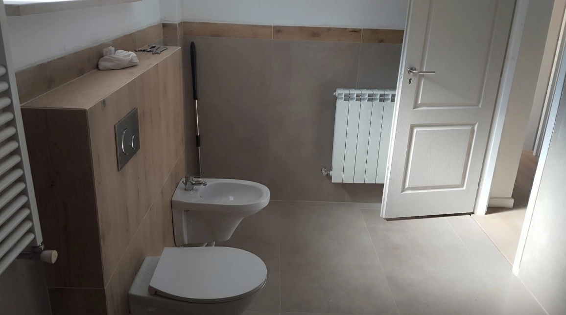 Oferta De vanzare casa, 4 camere, 155 mp, Est,   Deal Pietricica imagine 13