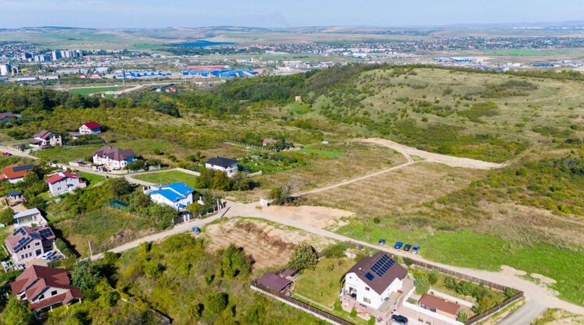 Oferta Teren de vanzare Bucium la 1.5 km in Soseaua Bucium - Plopii fara Sot 113783 mp  imagine 1