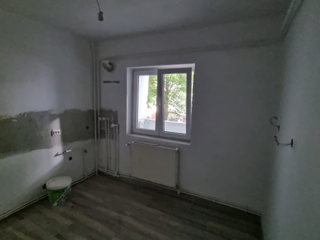 3 camere,  decomandat,  75 mp, de vanzare apartament in zona CUG,  (LIDL -  Tudor Neculai) 163223