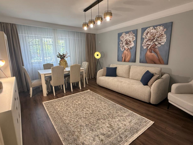 Apartament de vanzare, 3 camere,  decomandat,  82 mp, Decebal,  (Matei Basarab - Labirint ) 163365