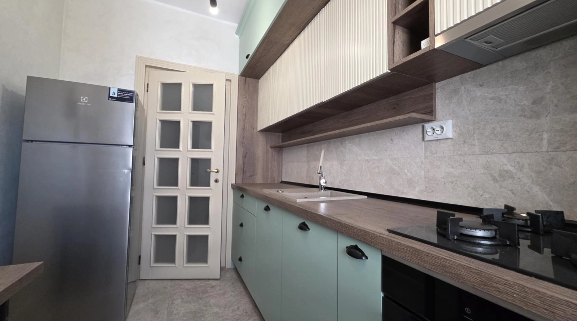 Oferta Copou apartament 90 mp, 3 camere, decomandat, de vanzare,   Complex Royal Town imagine 15