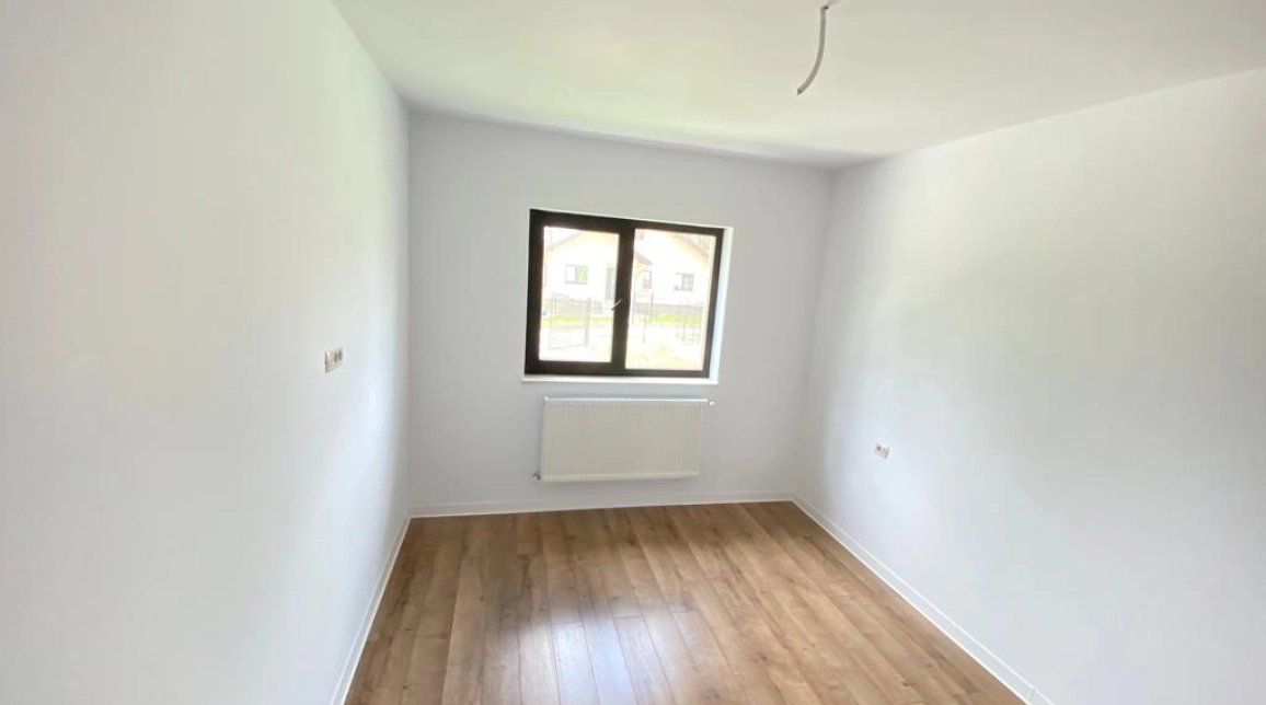 Oferta Miroslava casa 85 mp, 3 camere, de vanzare,  La 3 km de Primaria Miroslava la CTP 501 imagine 3