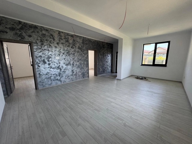 Apartament 4 camere - Valea Adanca