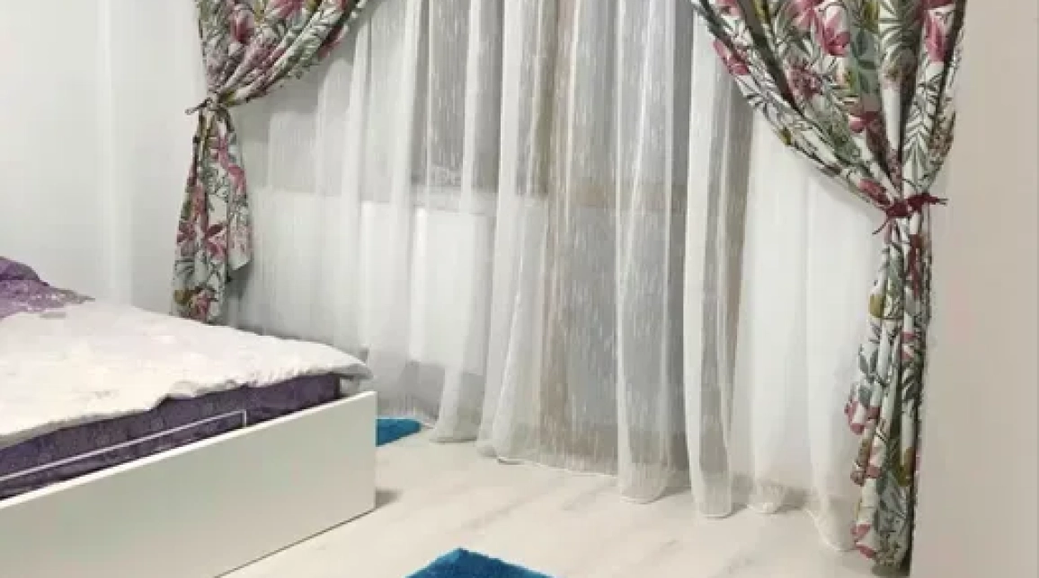 Oferta Apartament de inchiriat, 1 camera, decomandat, 38 mp, Baza 3,  Silk District imagine 1