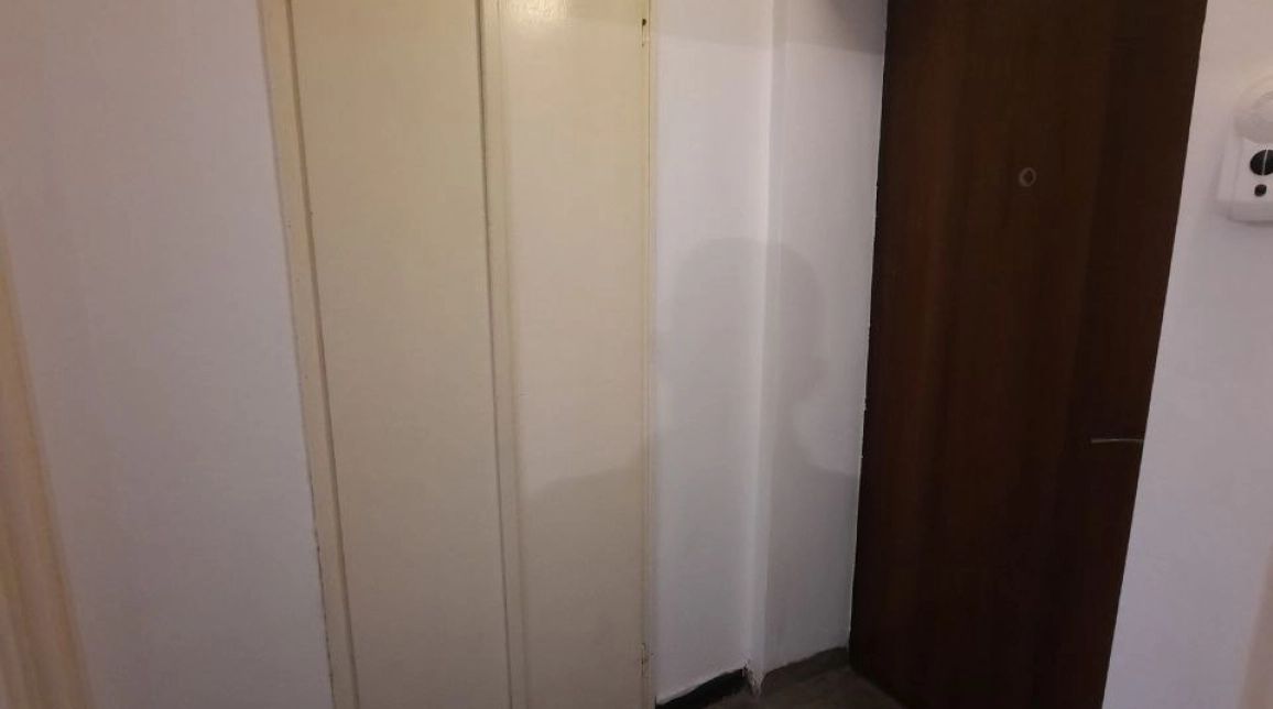 Oferta De vanzare apartament, 2 camere, semidecomandat, 50 mp, Central,  Cinema Mon Amour /  Directia de Sanatate imagine 3