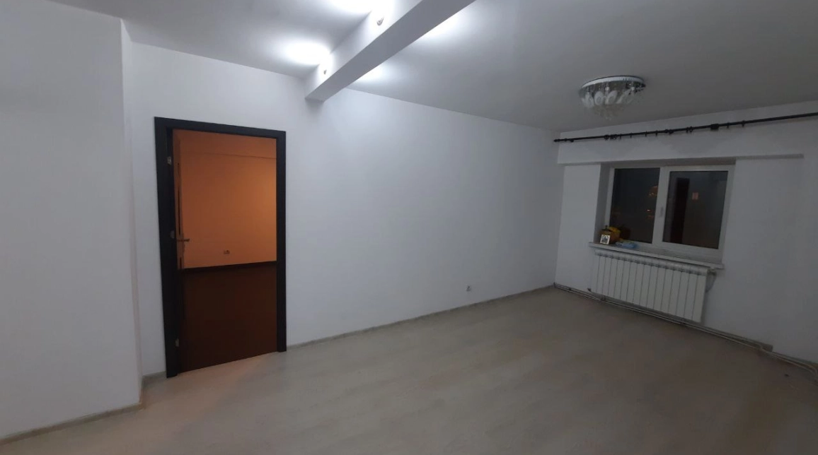 Oferta Maratei apartament 94 mp, 4 camere, decomandat, de vanzare,  Traian / BCR / ANAF / Magic Cake imagine 2