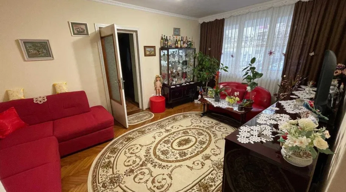 Oferta 2 camere, semidecomandat, 45 mp, de vanzare apartament in zona Central imagine 1