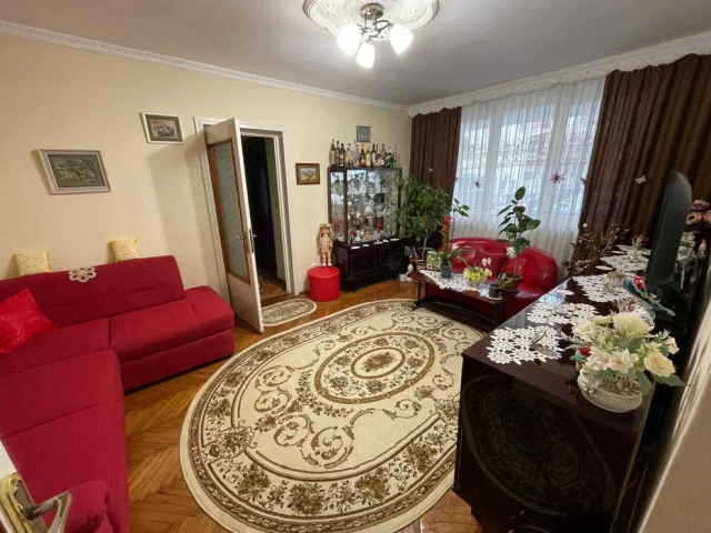 2 camere,  semidecomandat,  45 mp, de vanzare apartament in zona Central,   161758