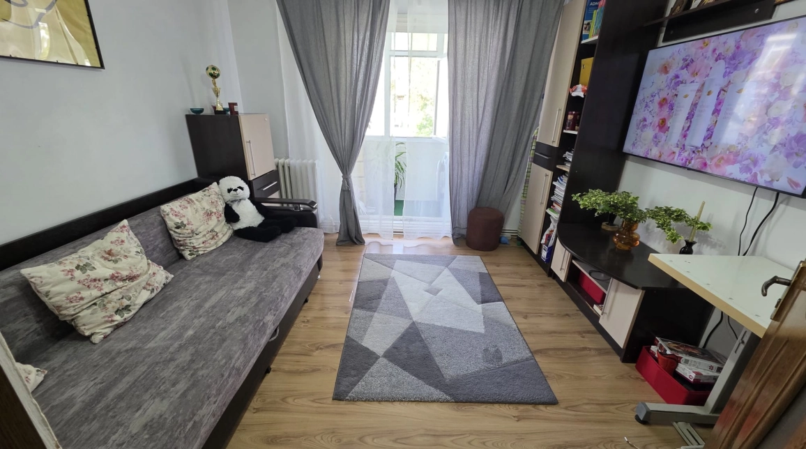 Oferta De vanzare apartament, 2 camere, semidecomandat, 42 mp, Alexandru cel Bun,  Piata Alexandru imagine 1