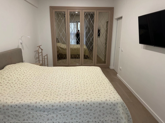 Apartament 3 camere - Centru