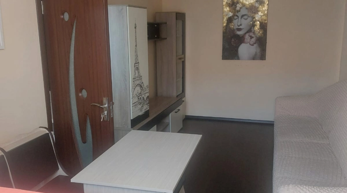 Oferta 2 camere, nedecomandat, 38 mp, de vanzare apartament in zona Tatarasi,  Piata Chirila - Ateneu imagine 1