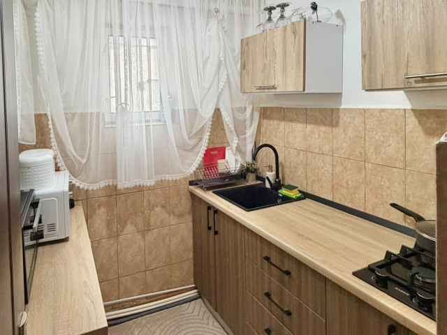 Podu Ros apartament  35 mp, 2 camere,  nedecomandat, de vanzare,  (Sensul Giratoriu Podu ros) 163514