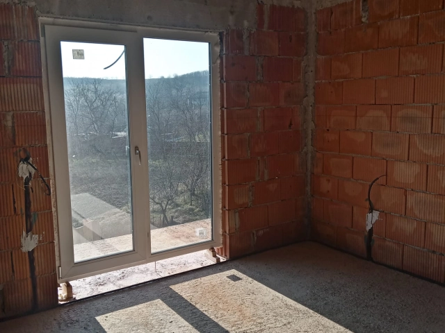 Apartament 5 camere - Miroslava