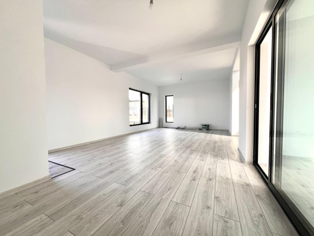 De vanzare vila, 4 camere,  110mp, Vorovesti,  (Statie de Autobuz - Asfalt) 161297