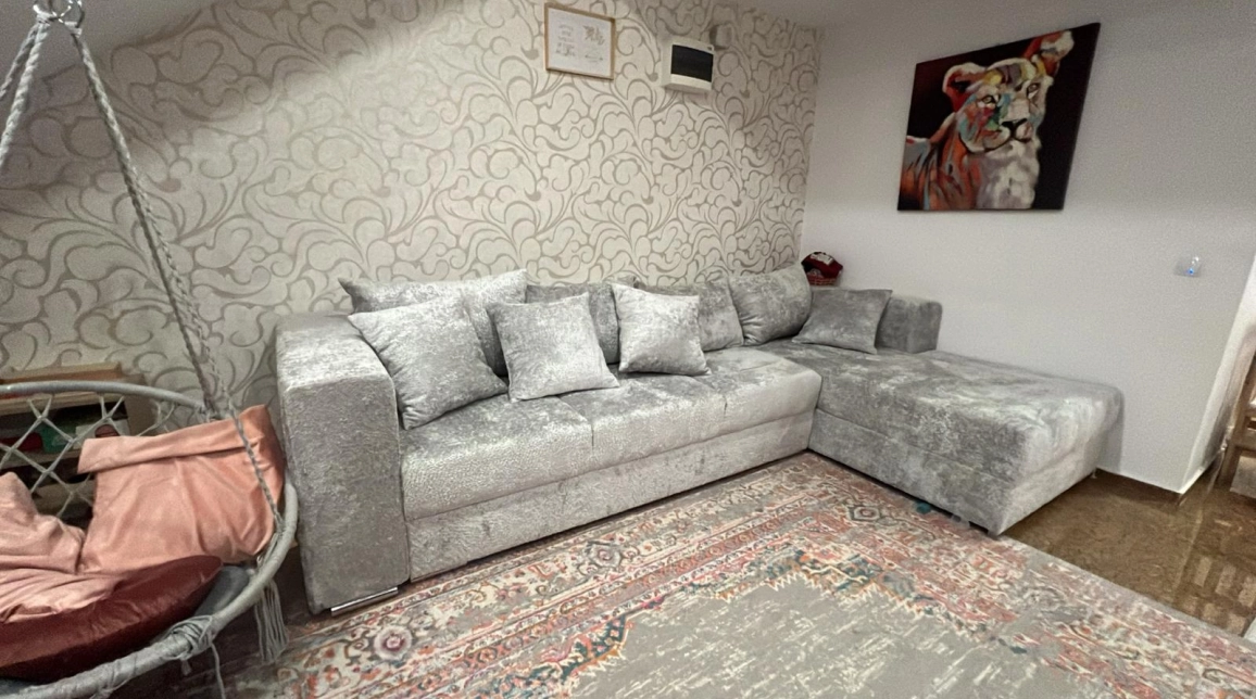 Oferta Casa, 3 camere , 90 mp, Rediu, de vanzare,  Restaurant Casablanca imagine 1