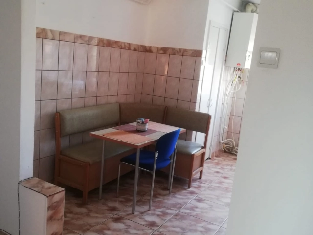 Apartament 4 camere - Gara