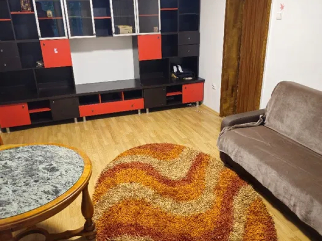 Podu Ros apartament  50 mp, 2 camere,  semidecomandat, de inchiriat,  (Cantemir) 162649