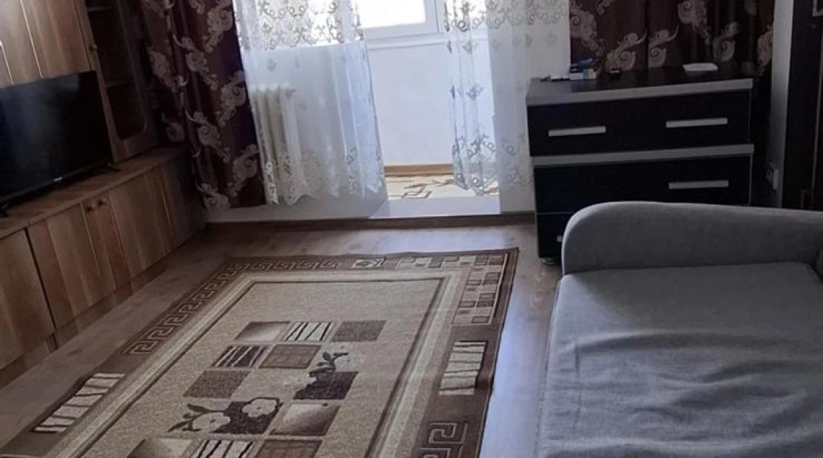 Oferta Apartament de inchiriat, 2 camere, decomandat, 45 mp, Podu Ros,  Liceul Racovita imagine 2