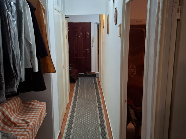 Apartament de vanzare, 3 camere,  decomandat,  77 mp, Nicolina,  (PROFI CLOPOTARI) 162430
