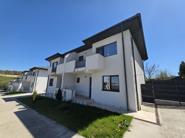 Vila, 4 camere, 117mp, Bucium, de vanzare,  (Visani la strada principala la 3min de Mall Family) 147956