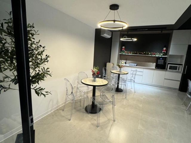Apartament 5 camere - Metalurgie
