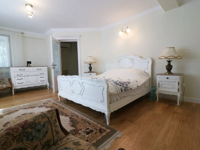 Apartament de inchiriat, 3 camere,  decomandat,  120 mp, Centru,  (Palas) 162045