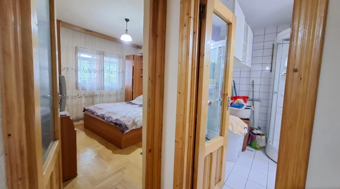 Oferta 3 camere, semidecomandat, 60 mp, de vanzare apartament in zona Nicolina,  Nicolina 2 imagine 6