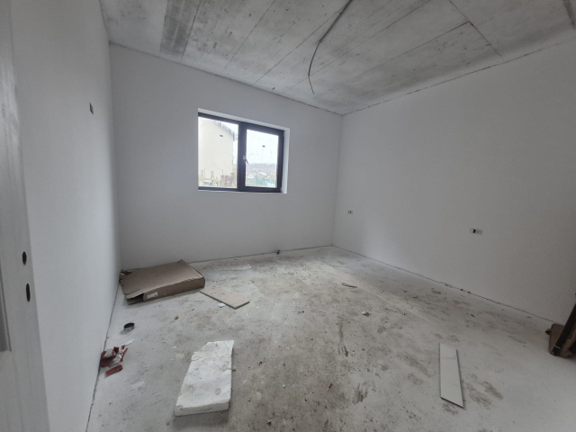 Frumoasa apartament nou  32 mp, 1 camera,  decomandat, de vanzare,  (Manta Rosie - La 2 pasi Hlincea) 158954