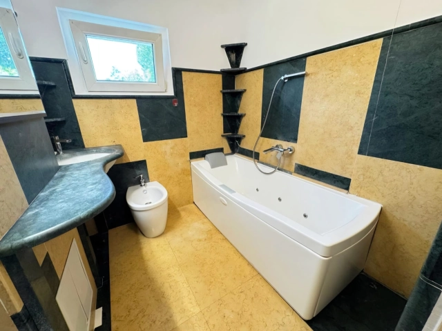Apartament 4 camere - Mircea cel Batran