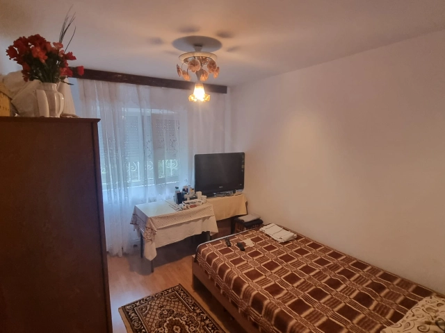 Apartament 3 camere - Frumoasa