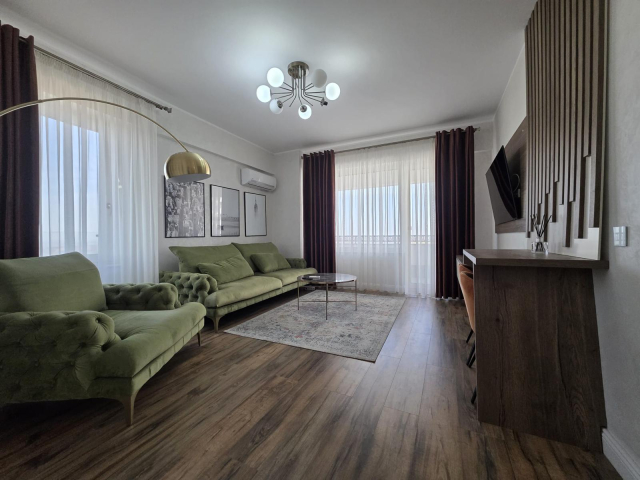Copou apartament  90 mp, 3 camere,  decomandat, de vanzare,  ( Complex Royal Town) 163454