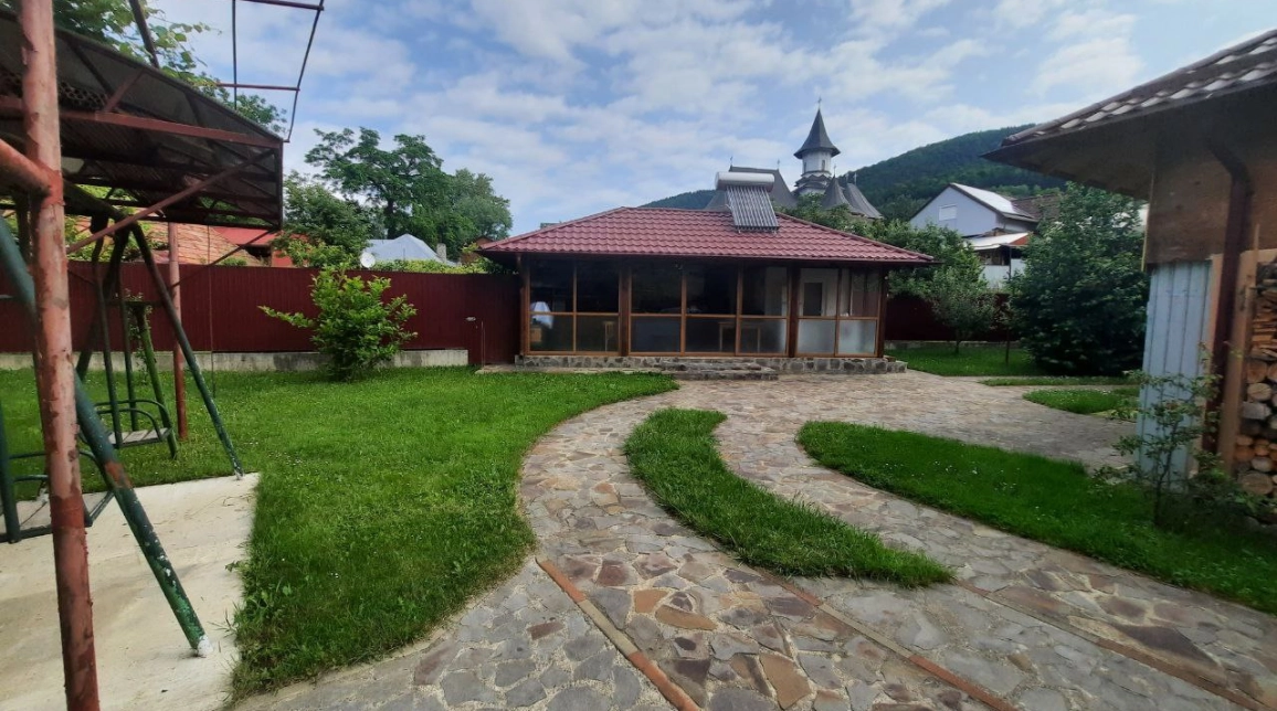 Oferta Alexandru cel bun (Jud. Neamt) casa 340 mp, 7 camere, de vanzare,  Bistrita imagine 8