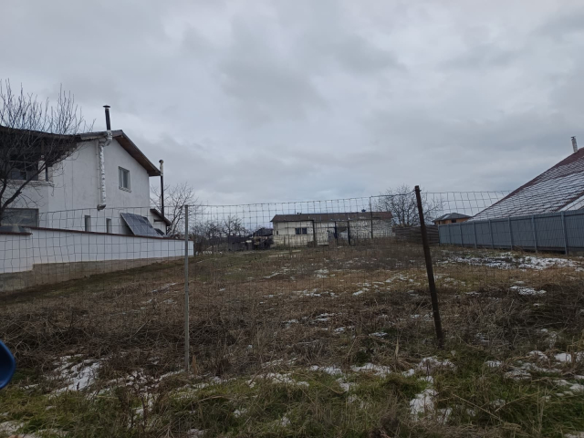 Teren  Valea Lupului {La asfalt-Toate utilitatile) 2500mp  161172