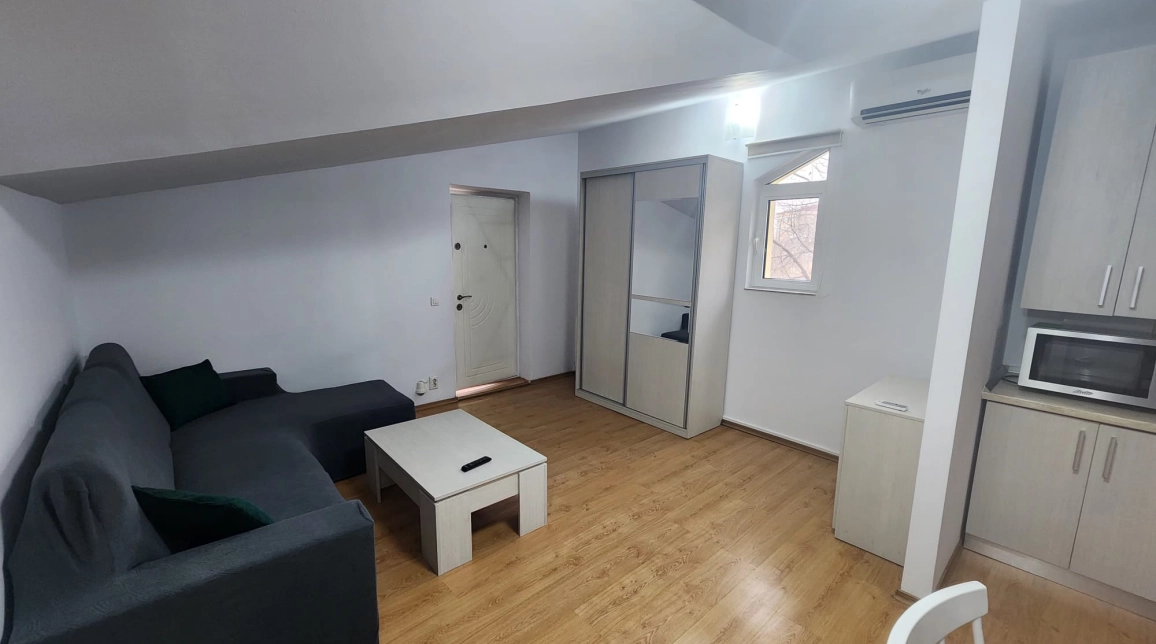 Oferta De inchiriat apartament, 3 camere, decomandat, 100 mp, Nicolina,  La Doi Pasi imagine 2