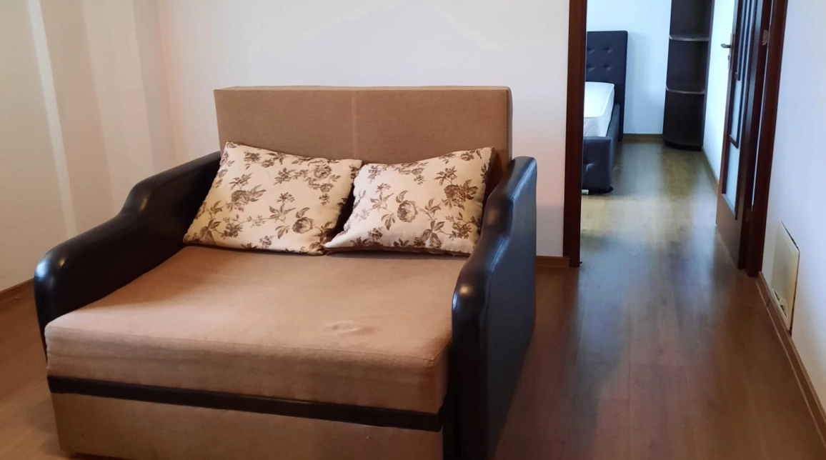 Oferta Central apartament 45 mp, 2 camere, semidecomandat, de inchiriat,  Pallas Campus imagine 2