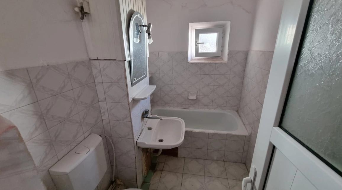 Oferta Tomesti apartament 93 mp, 4 camere, decomandat, de vanzare,  Scoala Patrascanu imagine 11