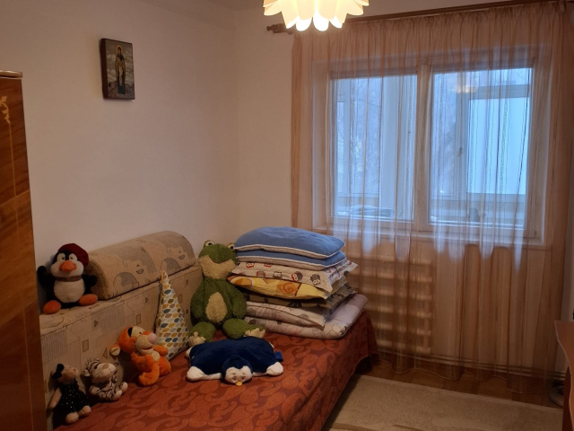 Apartament de vanzare, 3 camere,  decomandat,  77 mp, Nicolina,  (PROFI CLOPOTARI) 162430