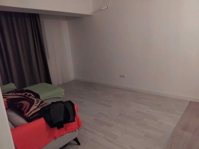 Apartament 3 camere - Tatarasi