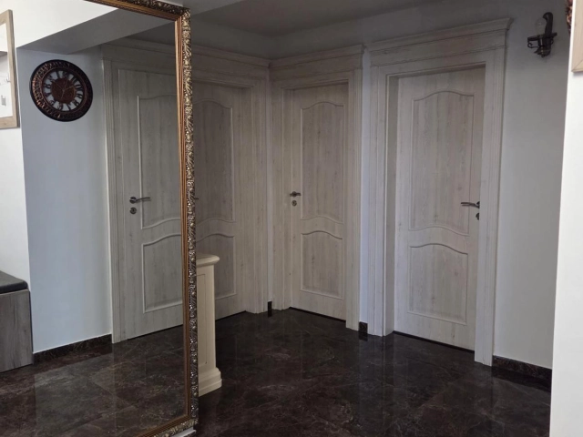 Apartament 3 camere - Nicolina