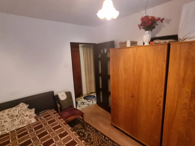 Apartament 3 camere - Frumoasa