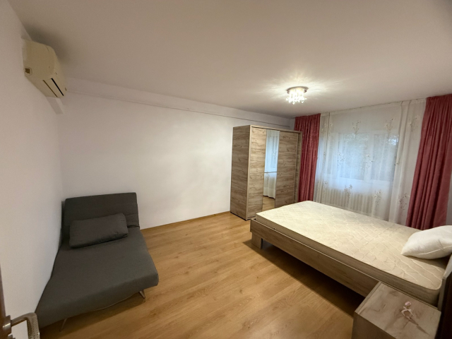 Apartament de vanzare, 2 camere,  decomandat,  51 mp, Nicolina,  (Pizza Nico) 163150