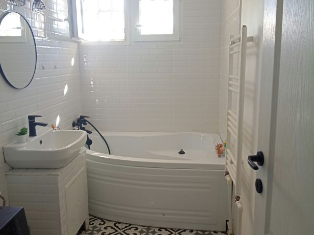 De vanzare apartament, 2 camere,  nedecomandat,  50 mp, Podu Ros,  (Sensul Giratoriu) 163167